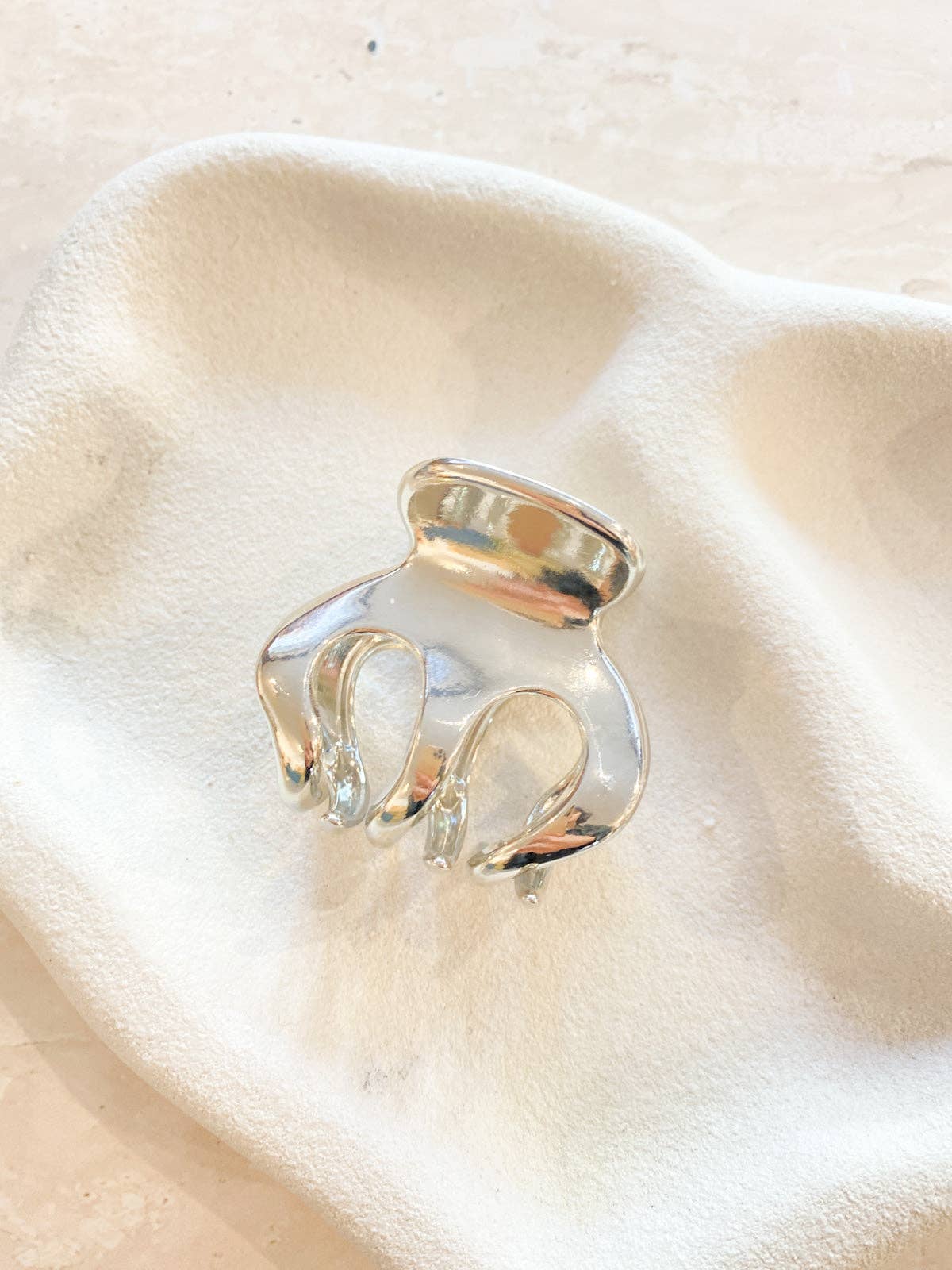 Petit Metal Claw Clips: Gold