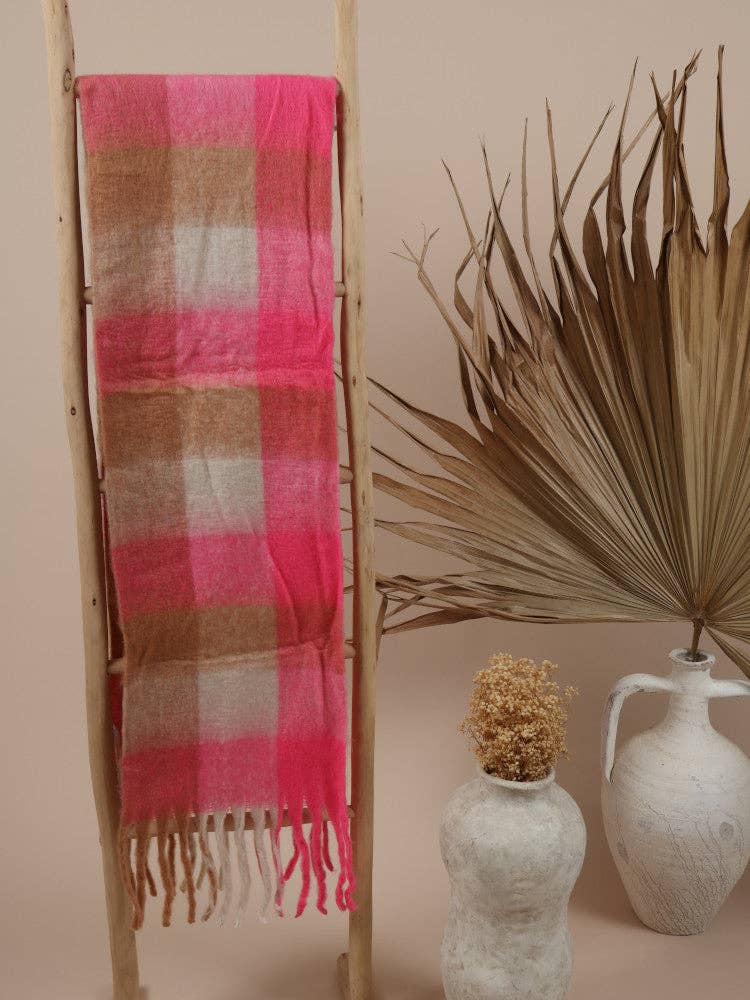 Fluffy Oversized Scarf - Alaska - Babydoll