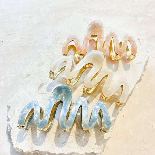 Wave Acrylic Metal Claw Clip: Pink