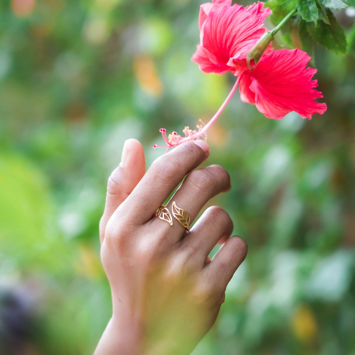 Restoring Peace Ring: Gold