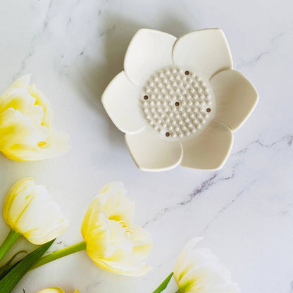TranquilBlossom Silicone Soap Holder - Soap Dish of Morandi Elegance with Water Drainage - Alpine White